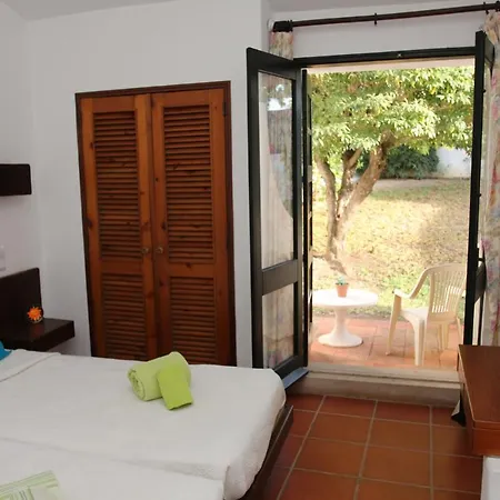 Villa Jacaranda - 550M From The Beach - Free Wifi - By Bedzy Albufeira Exterior photo
